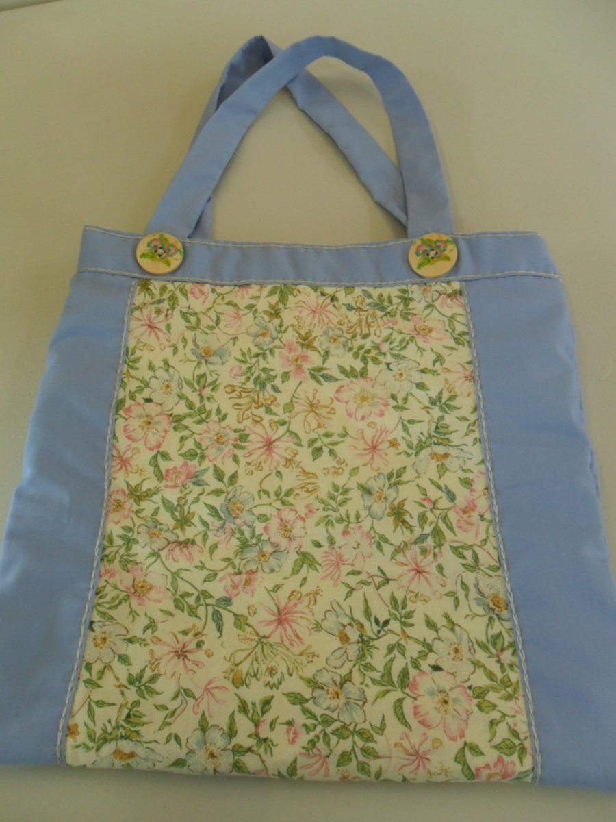 Bags - Small tote style floral and blue
