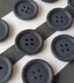  23mm 36L Classic 4 hole button NAVY matt finish - Image 1