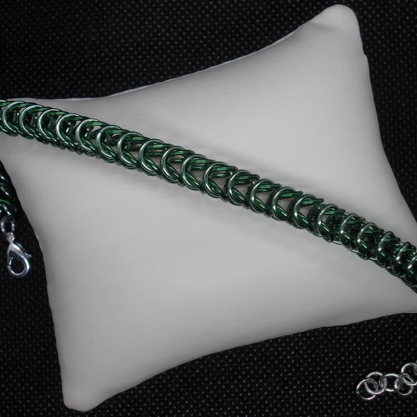 Two tone box weave chainmaille bracelet