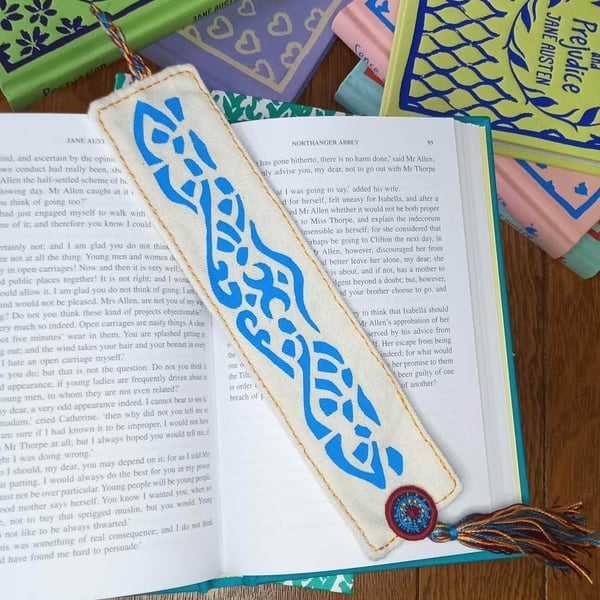 Silkscreen printed bookmark with Dorset button embelishment 