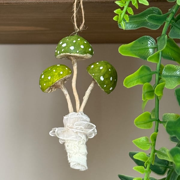 Spun Cotton Green Mushroom Bouquet 