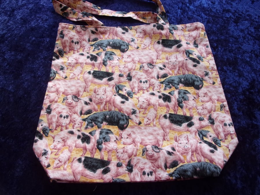 Mixed Breeds of Pigs Fabric Bag