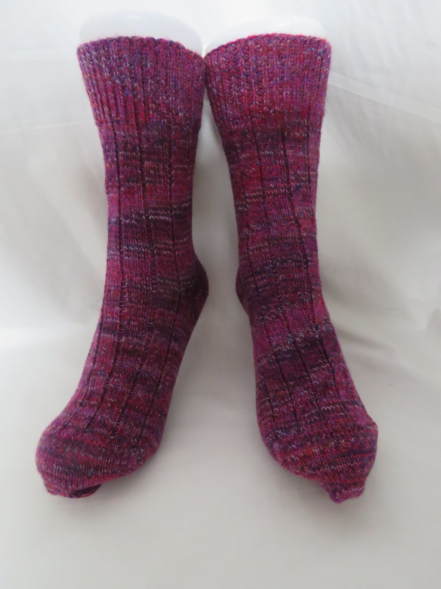 Hand-cranked Knitted Ribbed Wool Socks Size 6 to 7