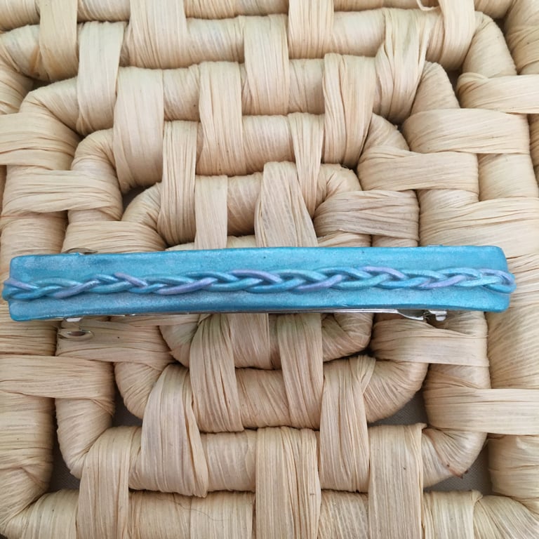 Aqua Hair Slide