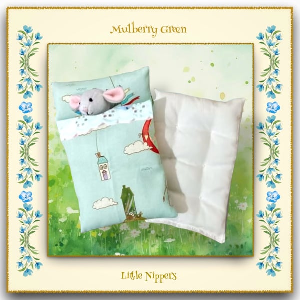 Little Nippers’ Houses in the Clouds Bed Set