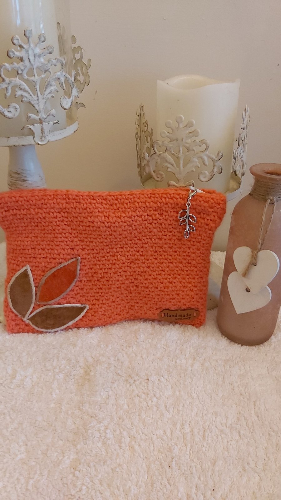 Crochet zipper case with velvet leaf design