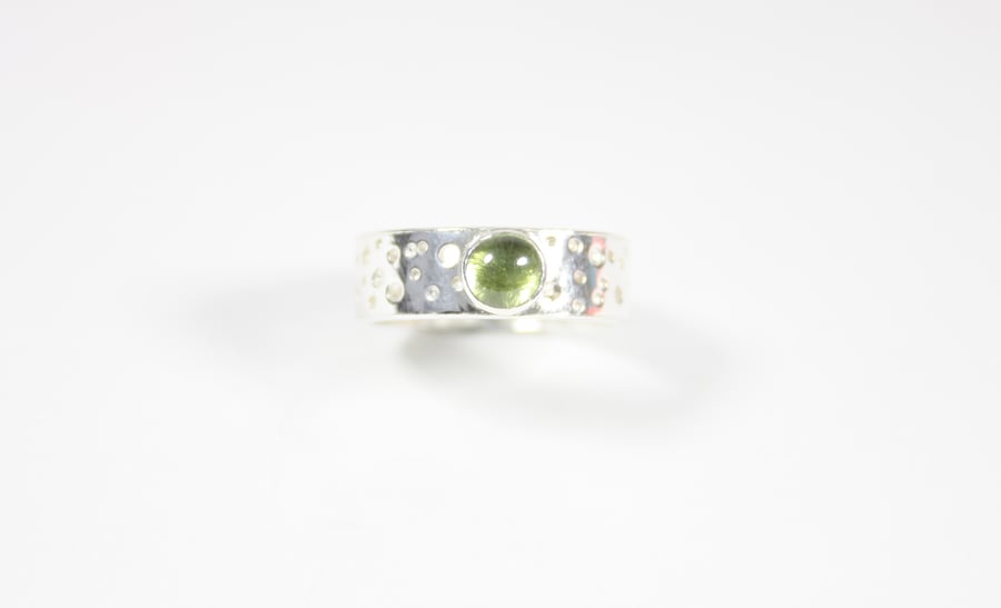 Silver Ring with Bubble Lace Pattern and Peridot Gemstone