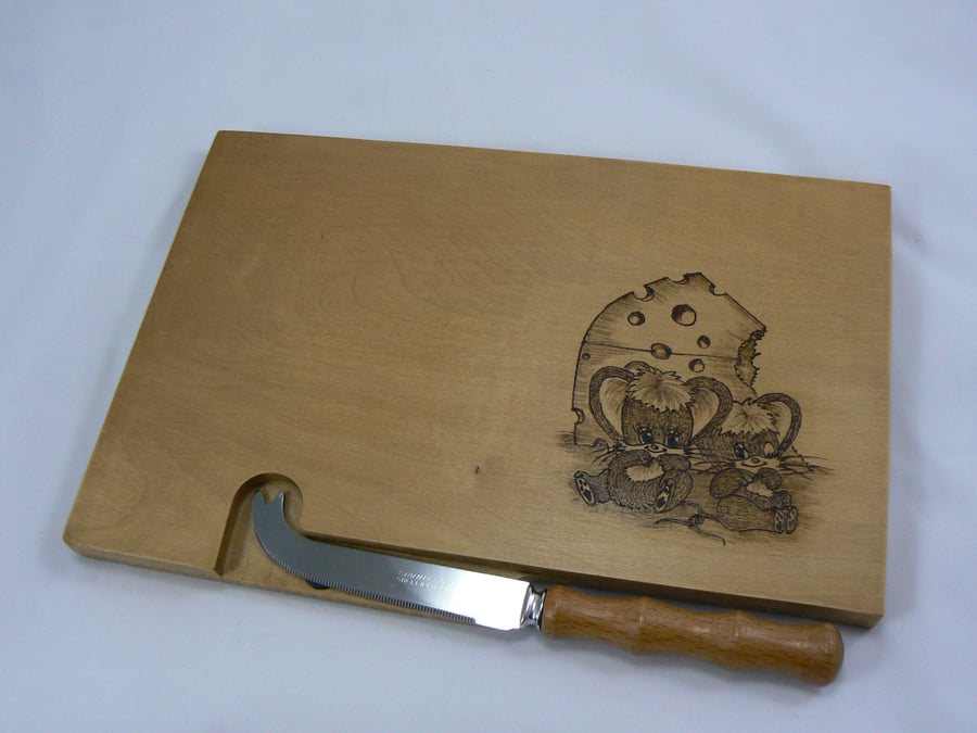  cheesboard with knife (mice)
