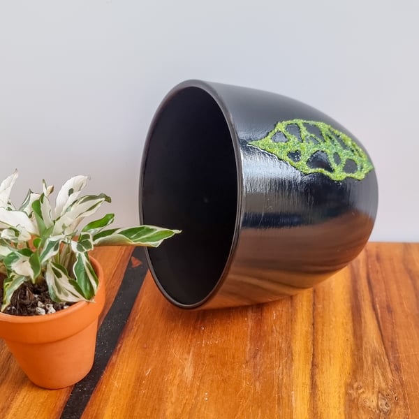 Black simple plant pot cover,planter with green leaf Monstera Obliqua Peru motif