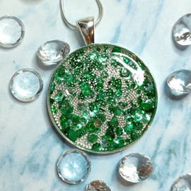 Gorgeous Green Glitter Pendant