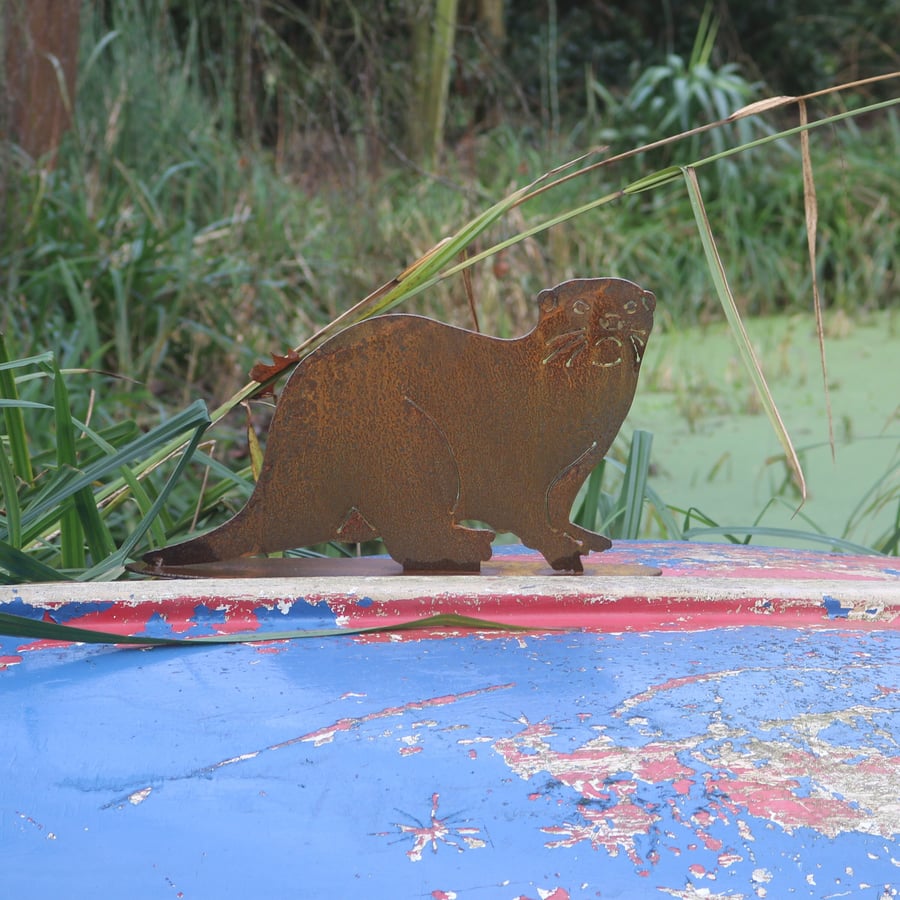 Rusty metal otter outdoor and and garden gift, otter decoration