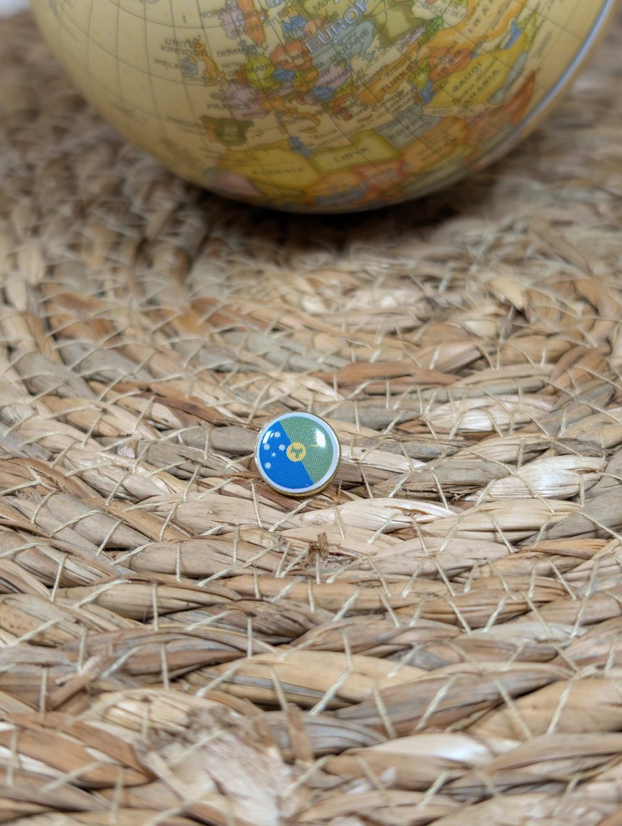 Christmas Island Flag Map Pin – Australia Travel Map Push Pin for Wooden Maps