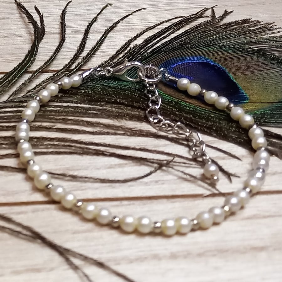 Upcycled white paste pearl bracelet