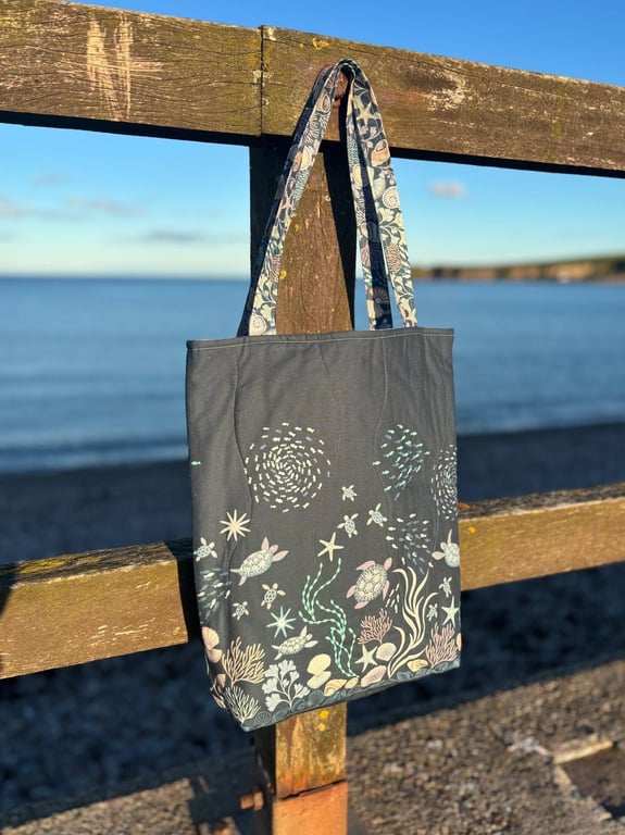 Ocean Pearls Large Tote Bag