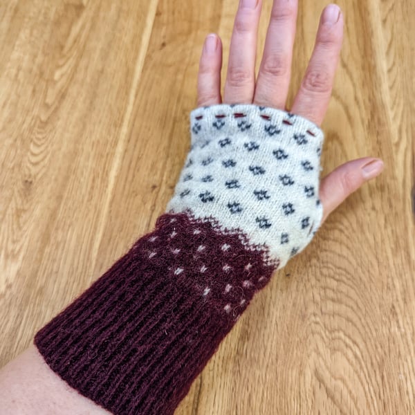 Nordic Wrist Warmers Upcycled from Wool Mix Jumpers