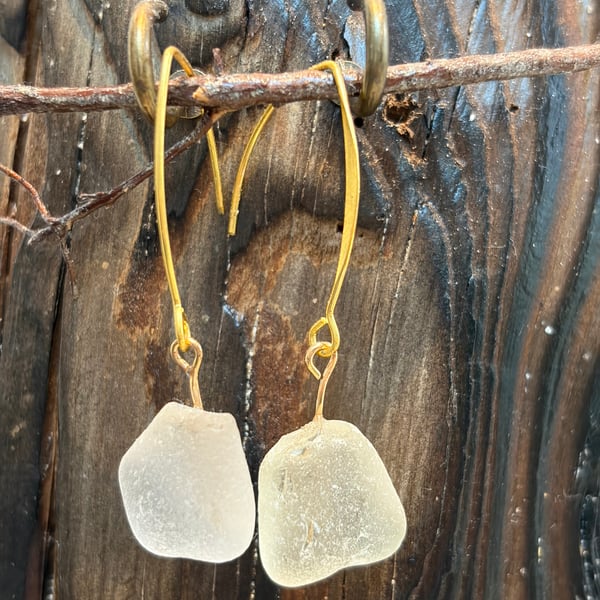 White round sea glass dangle earrings 