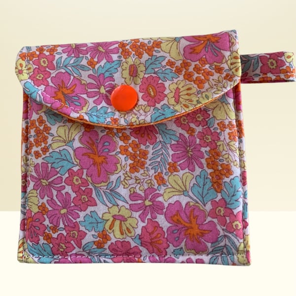 AirPod Case in Fresh Spring Floral