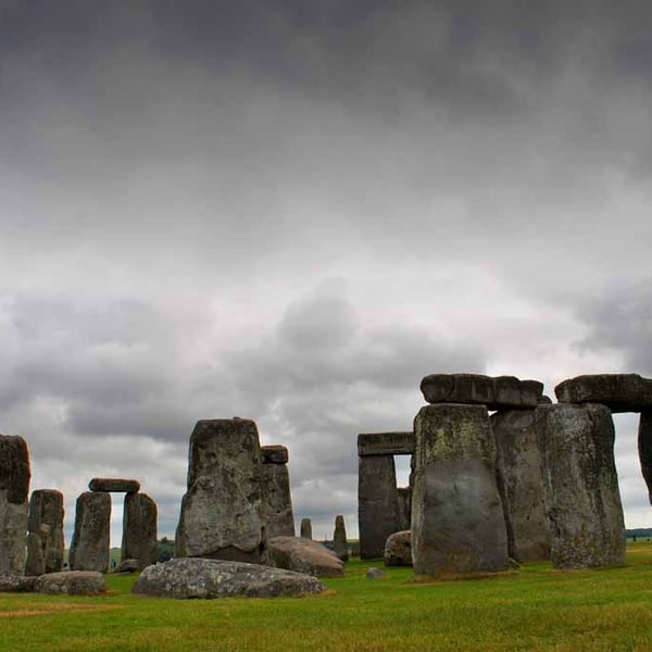 Stonehenge Wiltshire England UK 18"x12" Print