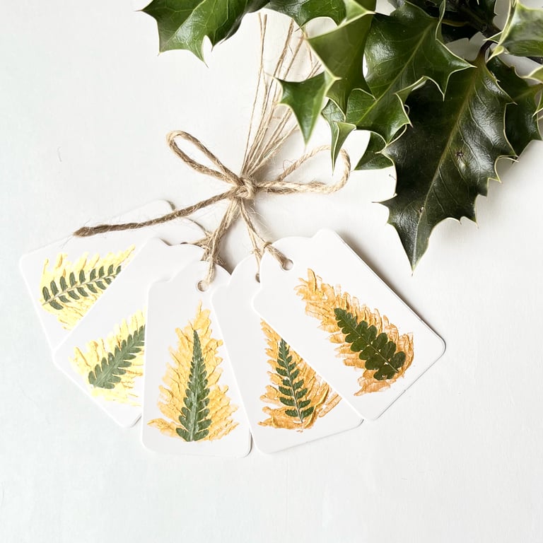 Handmade Christmas Gift Tag, Gold and Real Fern Pack of 5 Tags
