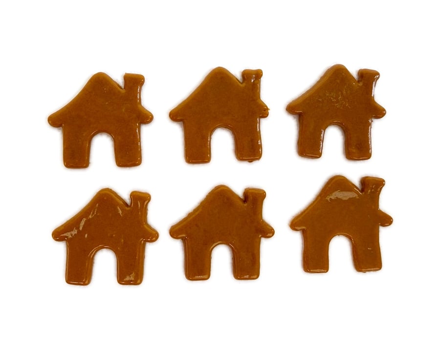 Six Gingerbread houses made with Bullseye 90coe glass