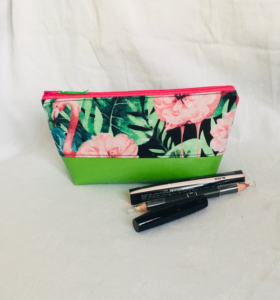 Stunning Cosmetic Bag, Stylish Zipped Pouch, Storage Zipped Pouch, Gift Ideas.