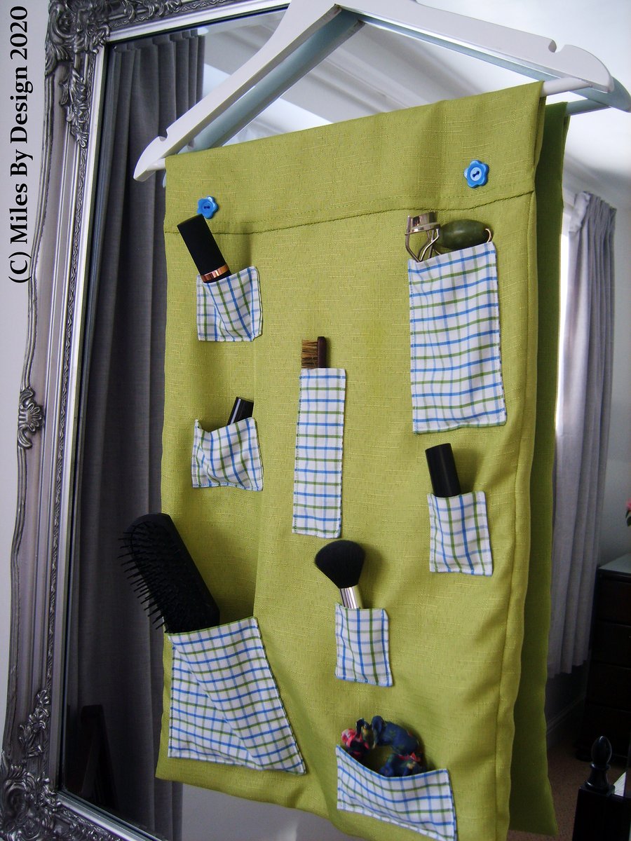 Coat Hanger Fabric Pocket Tidy