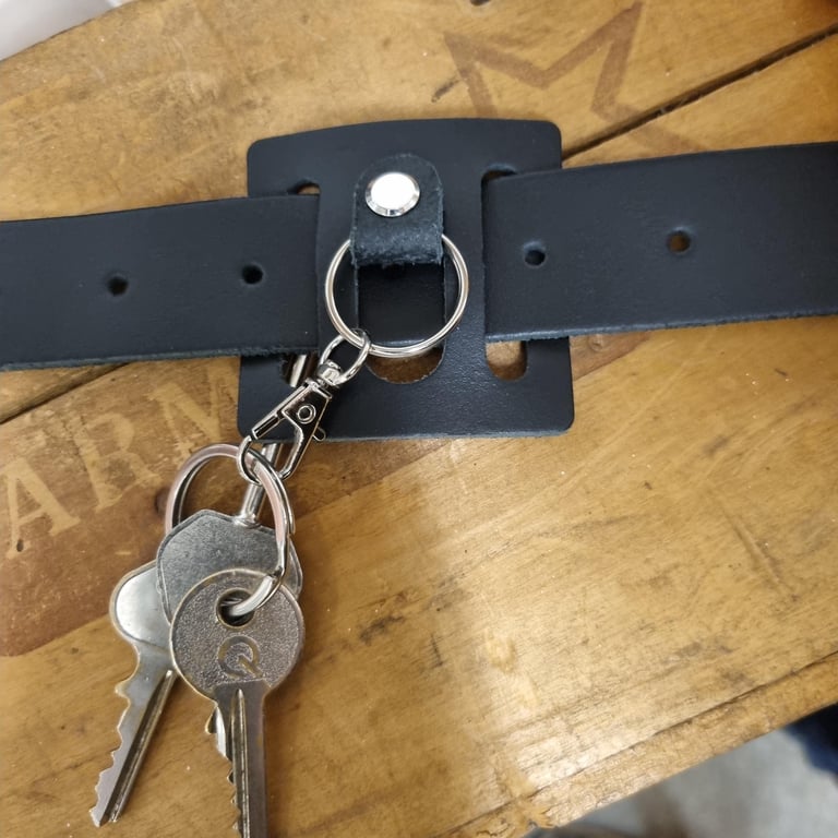 Black Genuine Handmade Leather Keychain Belt Clip Key Holder Keyring Key fob