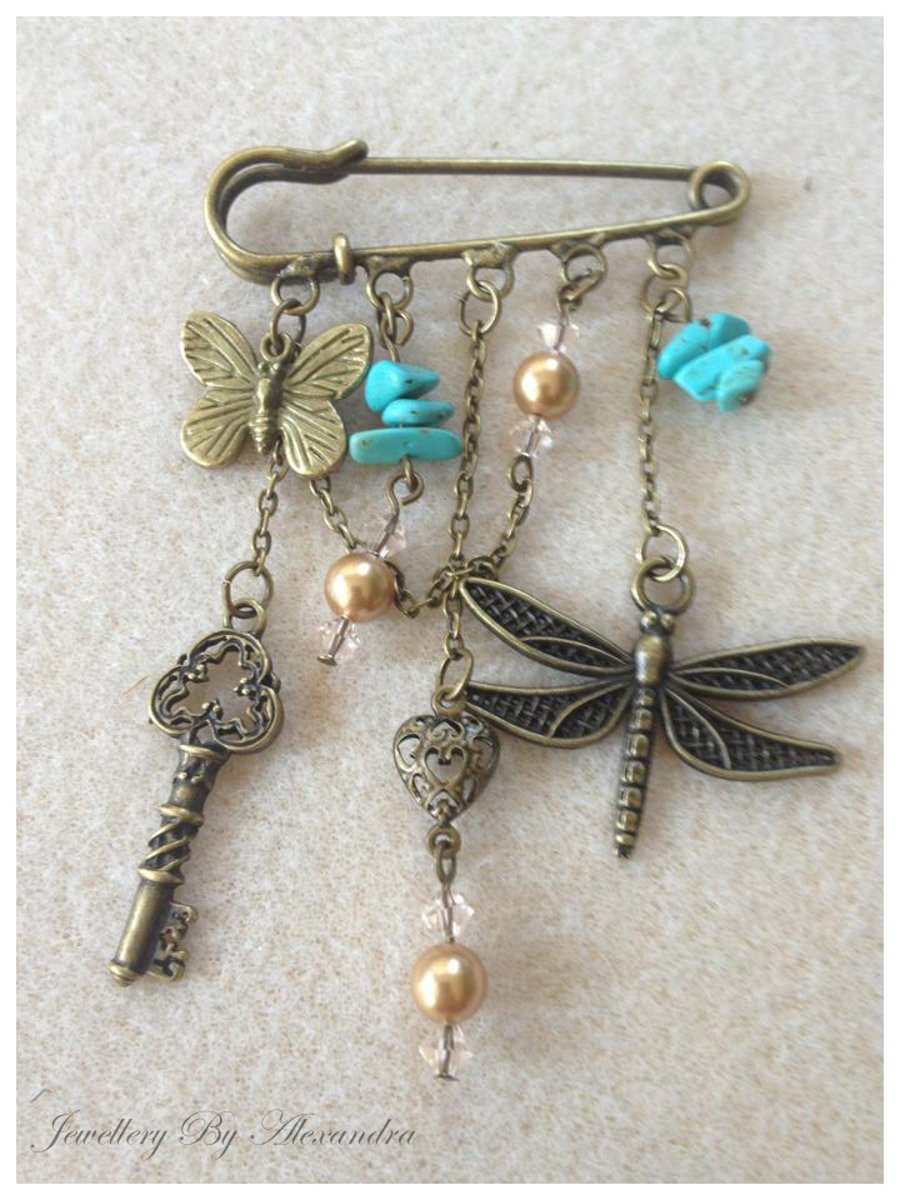 Steampunk Kilt Pin-Key, Dragonfly and Butterfly Charms