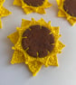 Sunflower brooch with micro crochet - Image 4