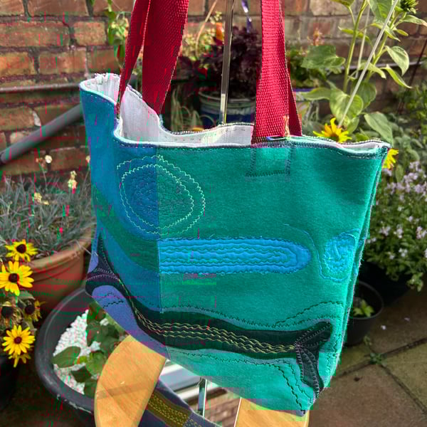 Vintage felt lined tote bag