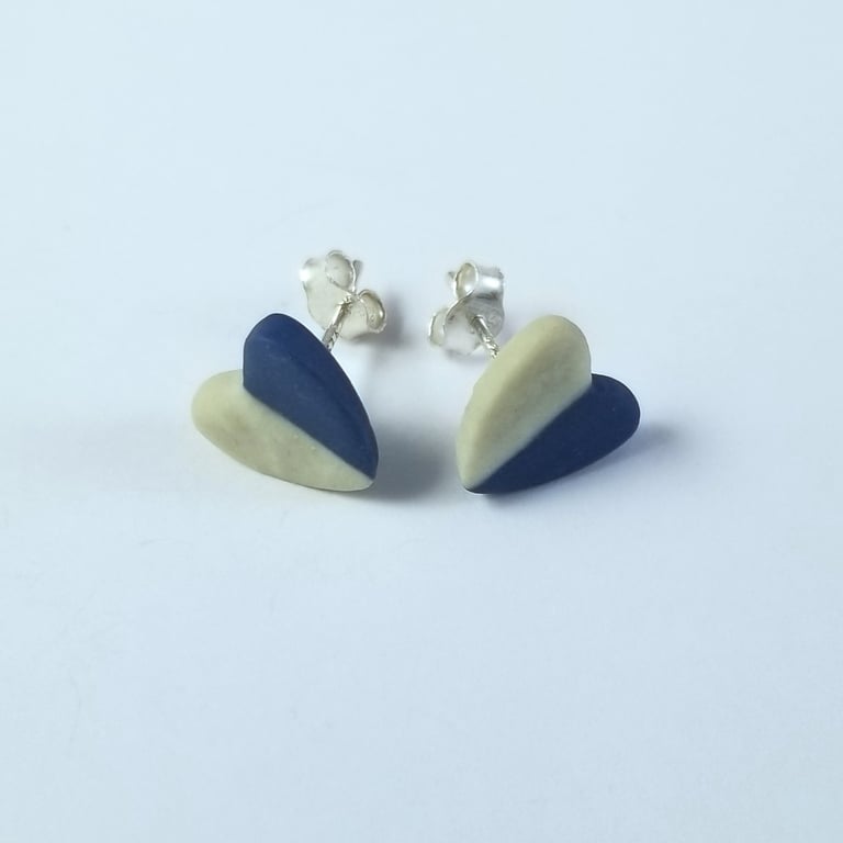 Earrings Valentines Hearts Blue & White Stud Ceramic Heart Medium