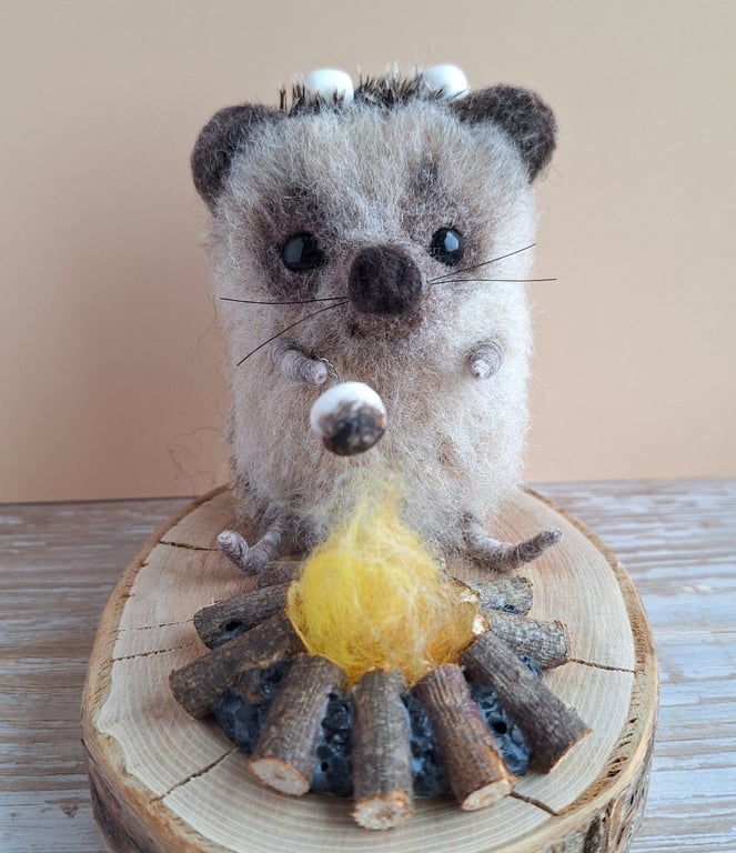 Sweet Toothed Hedgehog - Plum