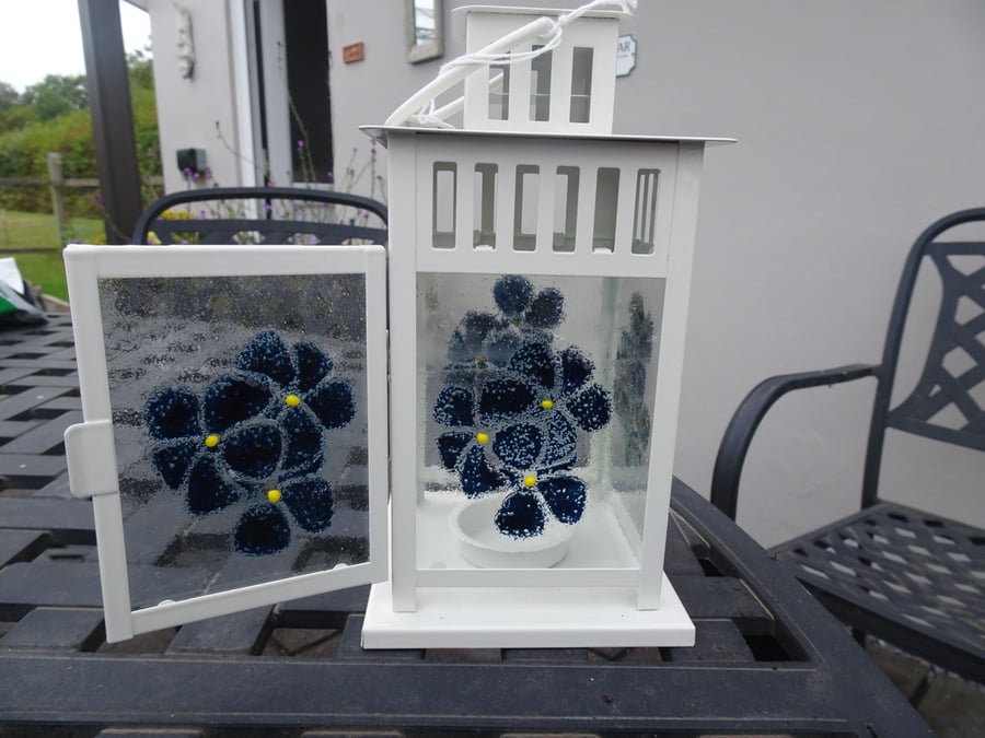 Small Fused Glass Aster Flower White Metal Lantern