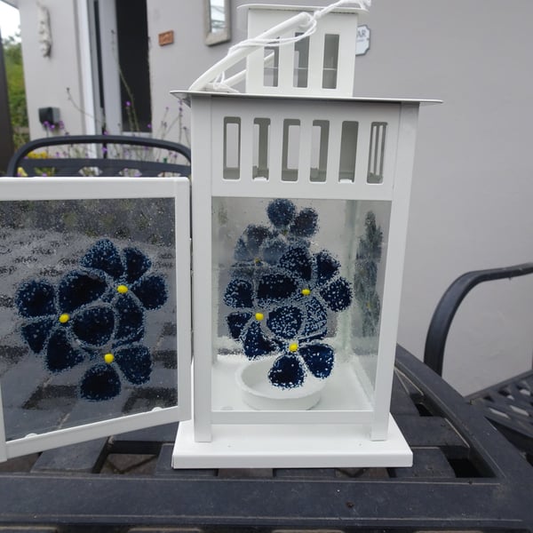 Small Fused Glass Aster Flower White Metal Lantern