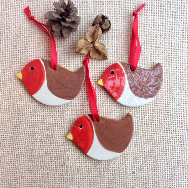 Robin hanging ornament, Ceramic bird Christmas decoration, Redhome decor 1LL