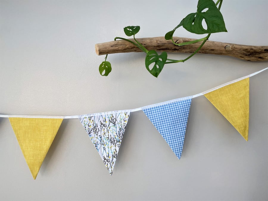 Floral Blue Fabric Bunting 9 Double-Sided Flags Garden Party Spring Decor 