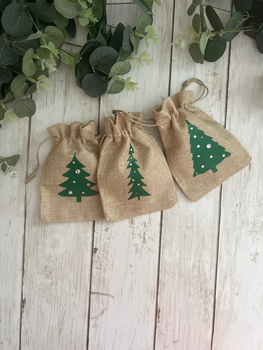 Set of 3 Hessian Christmas Gift Bags, Gift Wrap, Reusable & Eco Friendly