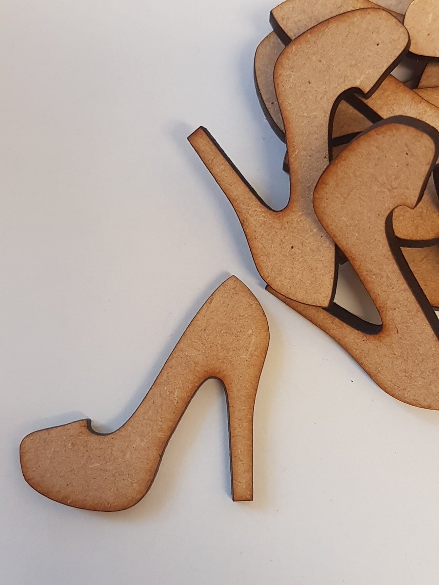 MDF Shoe B 4cm - 25 x Laser cut wooden shape