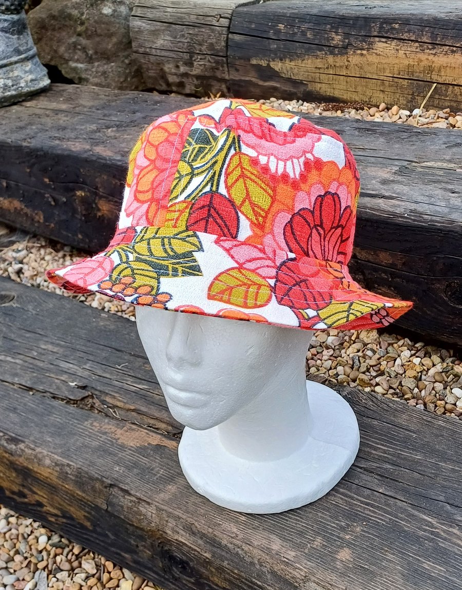 Bucket hat red pink vintage floral bark cloth sun hat cotton sun hat
