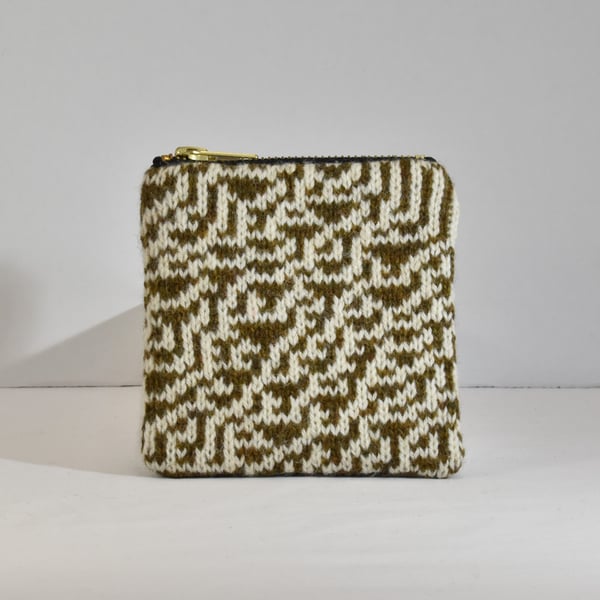 Rule 30 coin purse - cream and olive