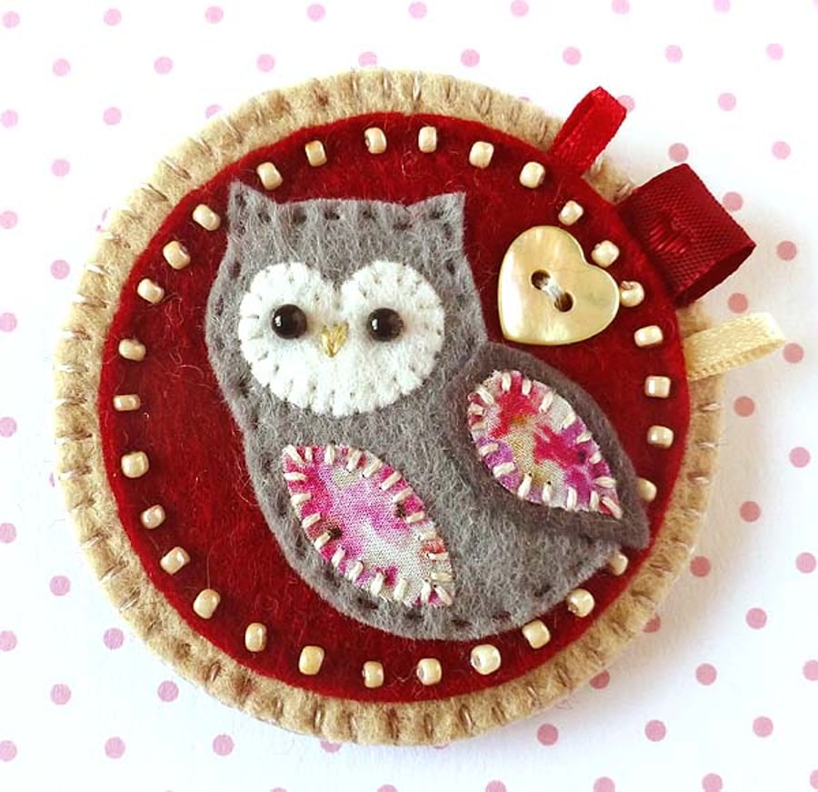 Felt Owl Brooch