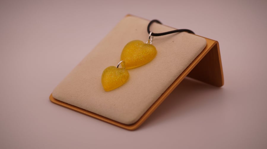 Resin Glitter 2 Hearts Dangle Necklace