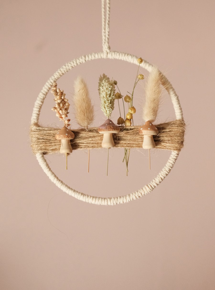 Dried Flower Hoop with Mushrooms in Natural Colours 15cm