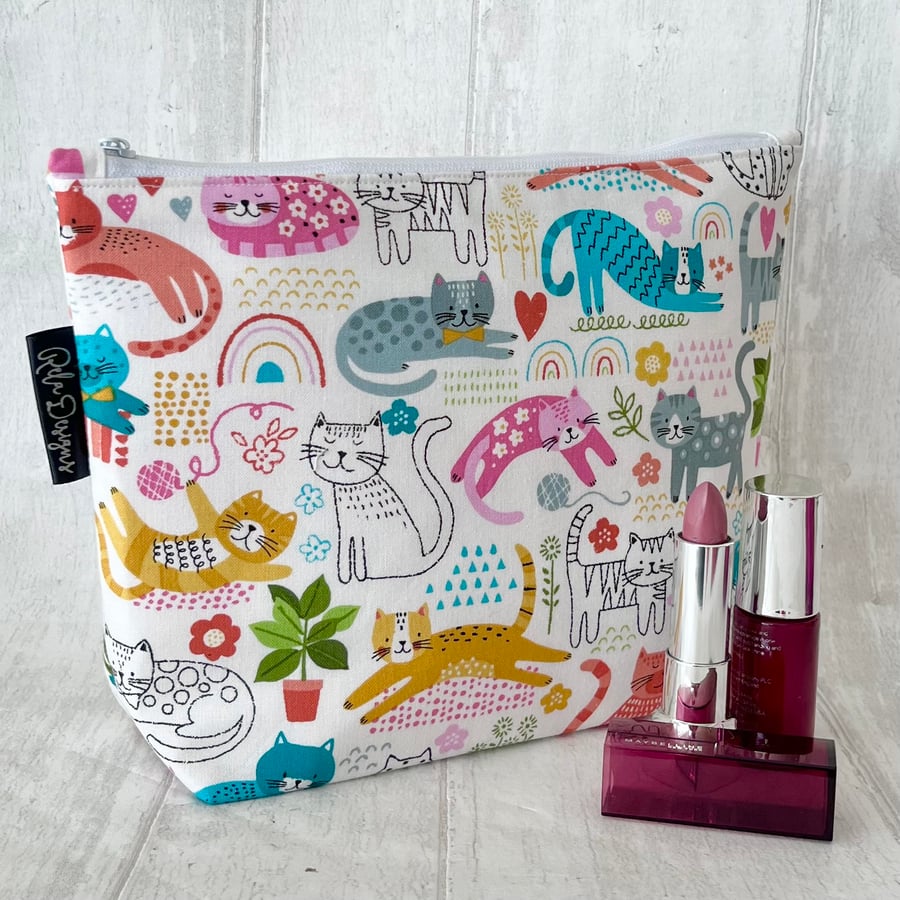 Makeup bags cream cats