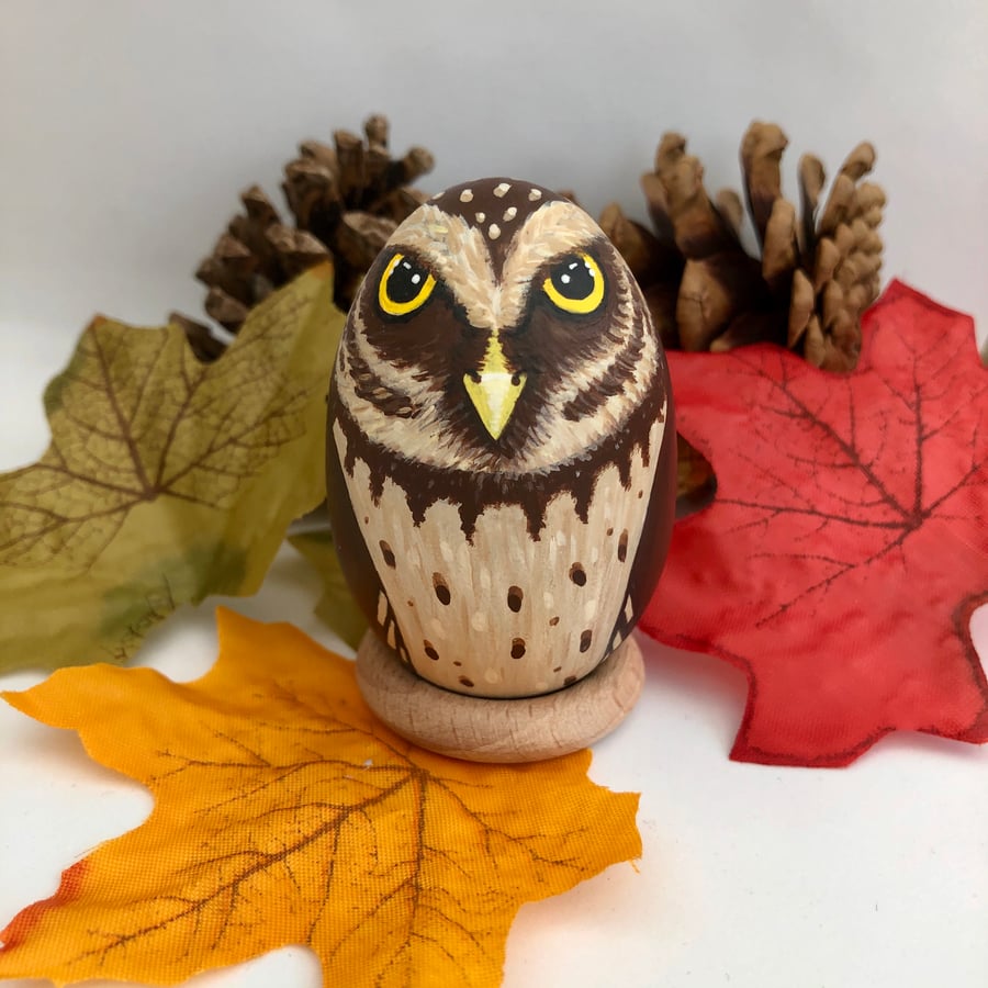 Little Owl decorated wooden egg 