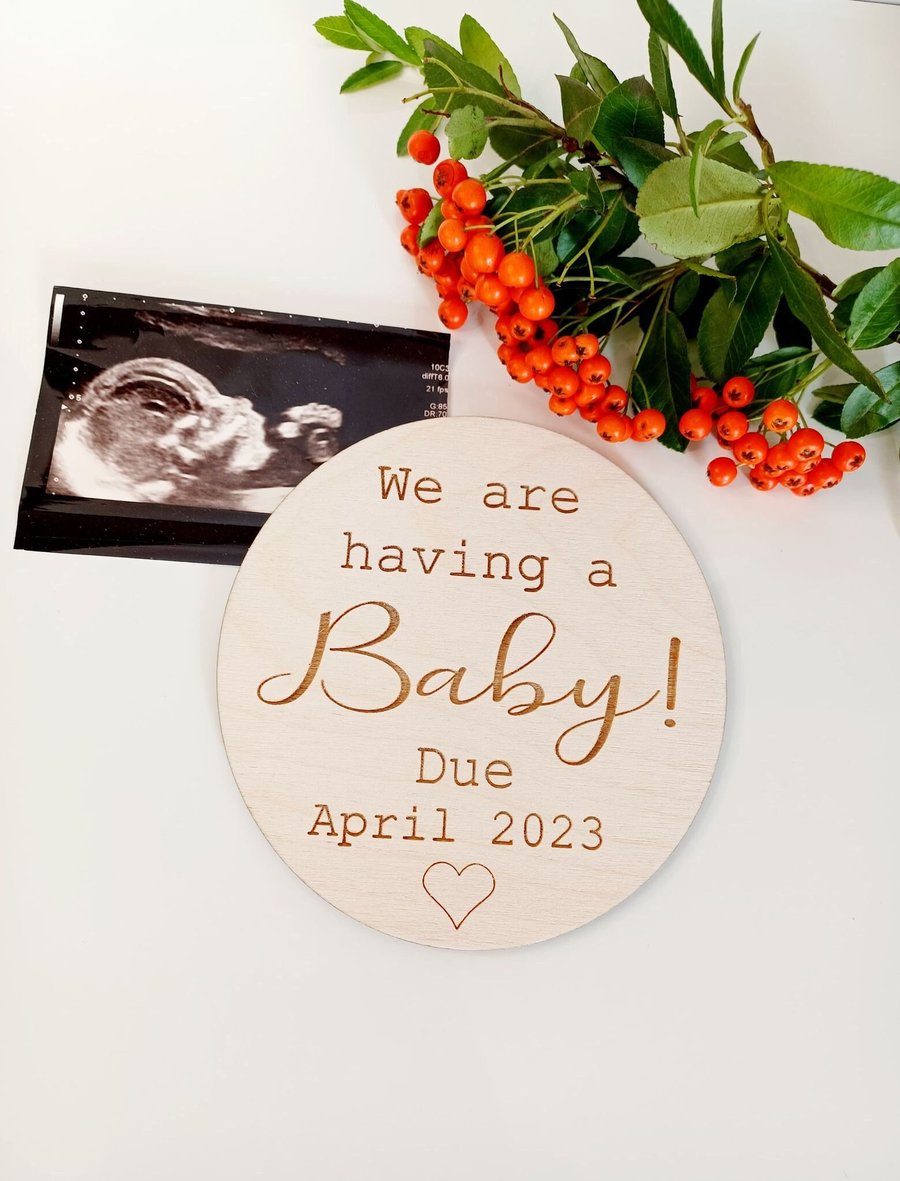 Pregnancy Announcement Plaque, Baby Announcement Sign, We're Having A Baby Disc