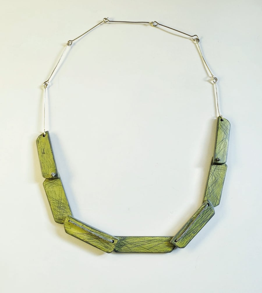 Unusual silver and ochre chain necklace