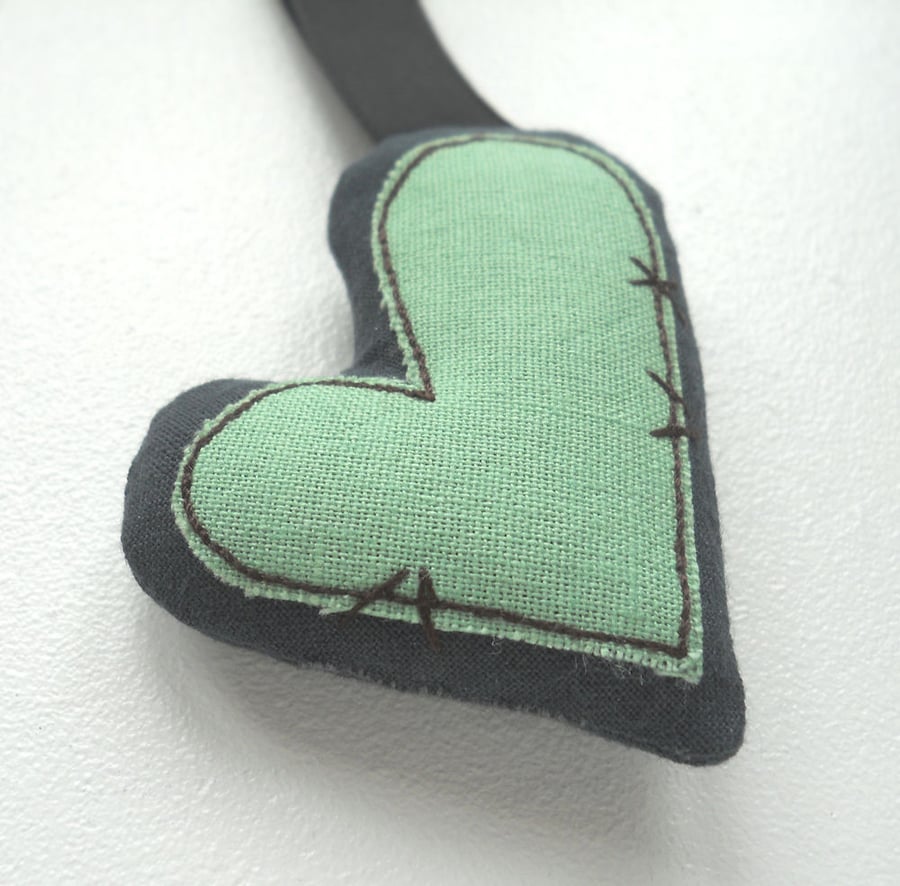 applique embroidered heart keyring key fob hanging decoration WILLOW GREEN LINEN