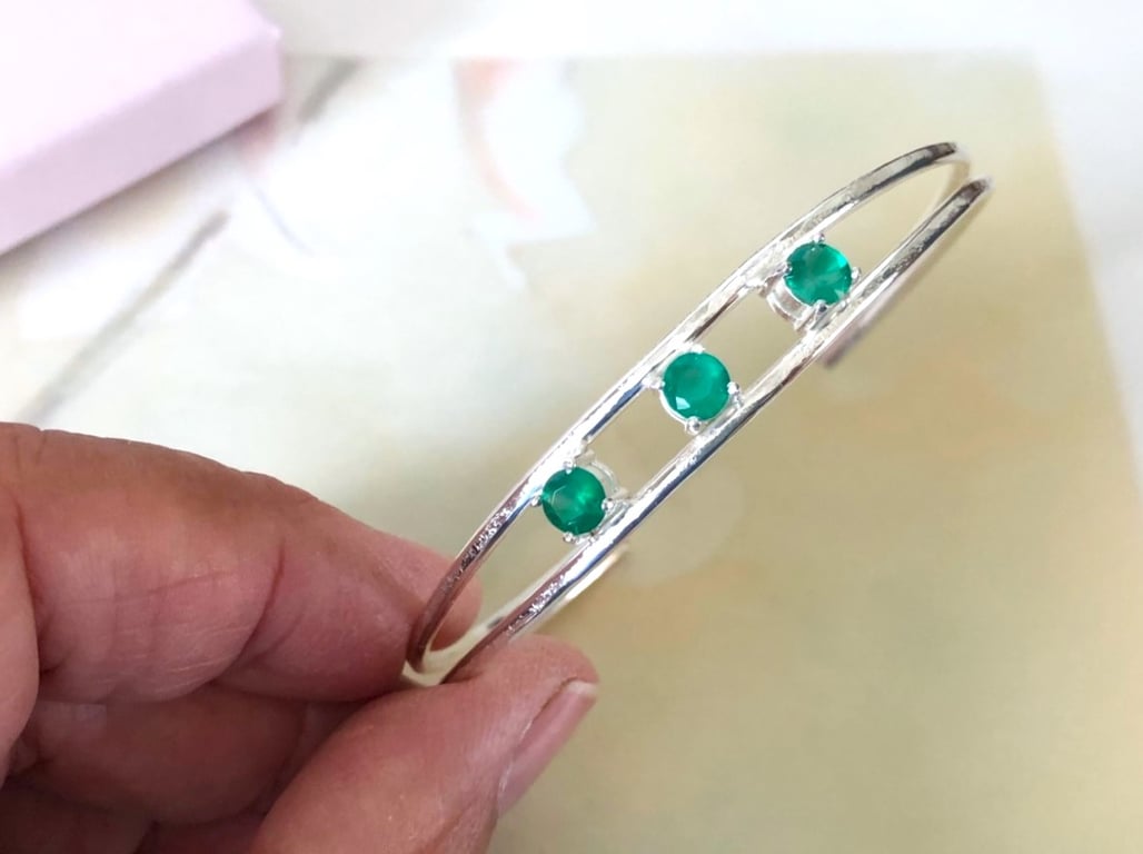 Double Silver Bangle set with Three Green Agate Faceted Stones