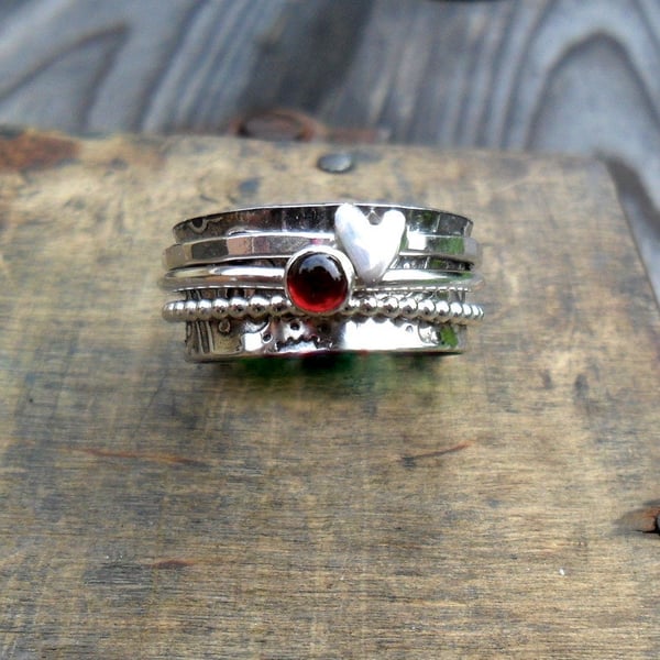 Garnet & Heart 3 Spinner Ring